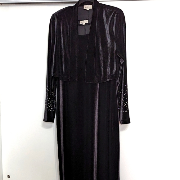 Vintage Black Velvet Dress And Jacket Size L - Picture 1 of 11